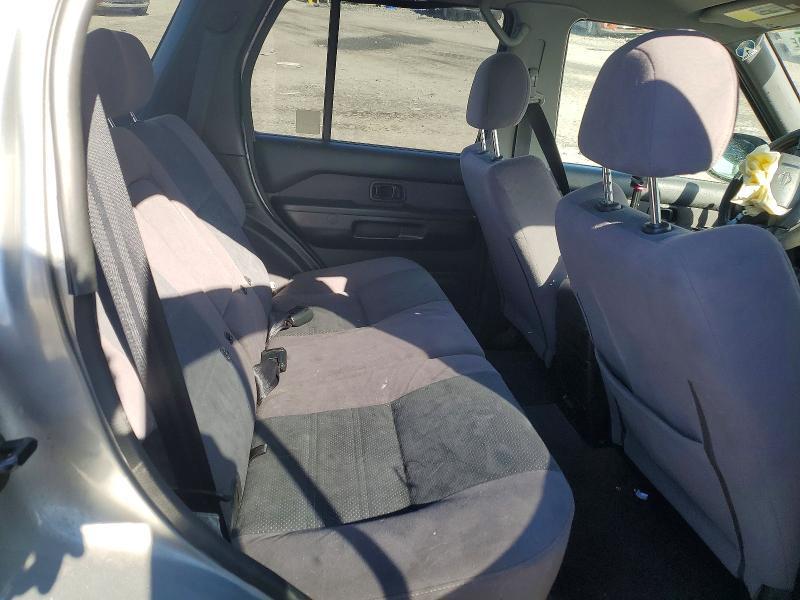 2001 Nissan Pathfinder se
