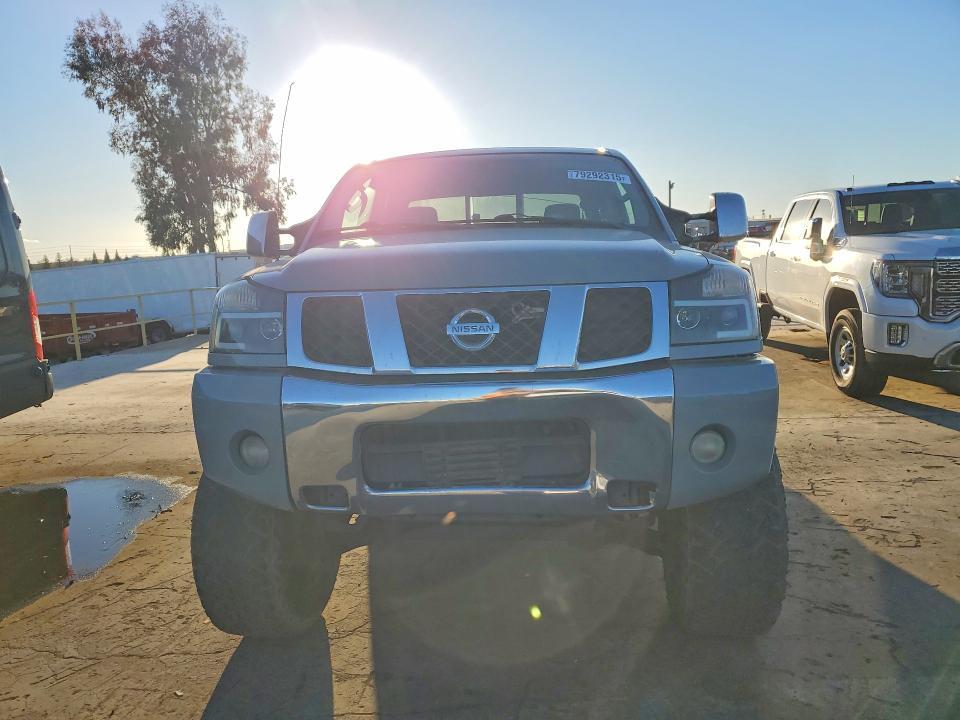 2004 Nissan Titan XE