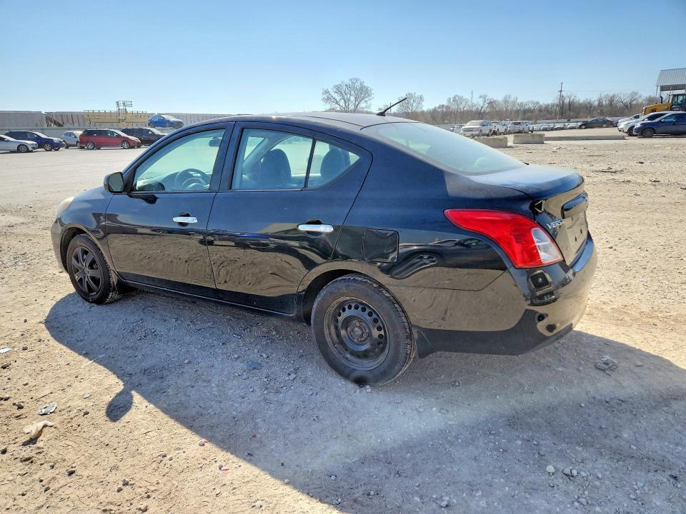 2012 Niss Versa 1.6 s