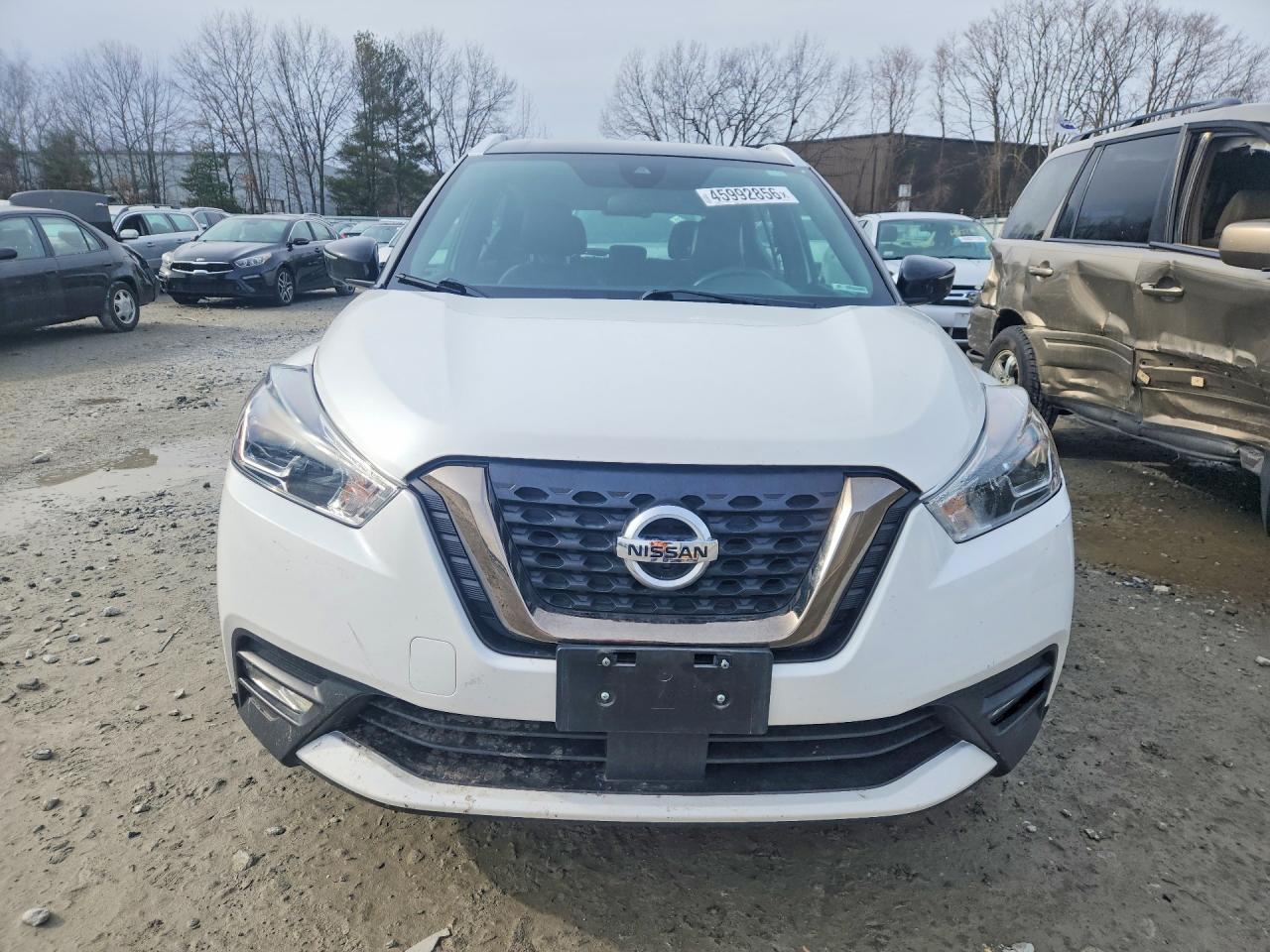2020 Nissan Kicks sr