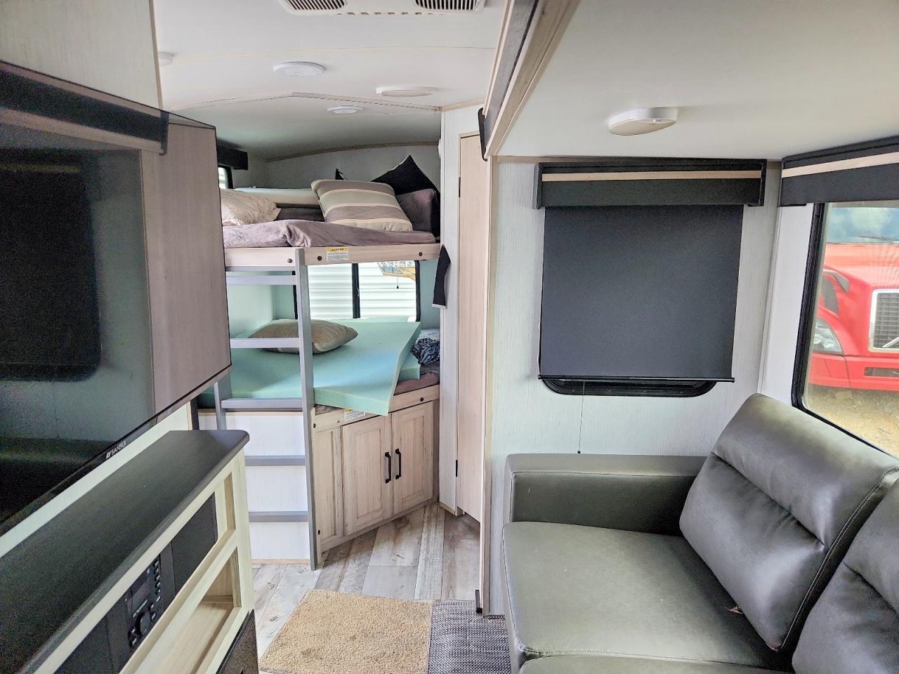 2023 Sundance Boats Inc. 278BH