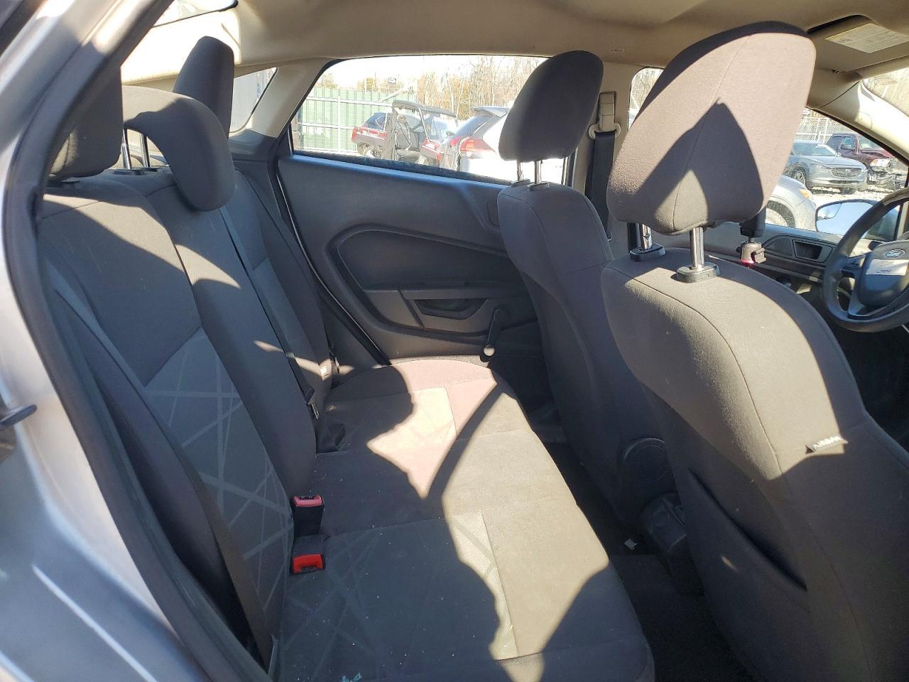 2014 Ford Fiesta s