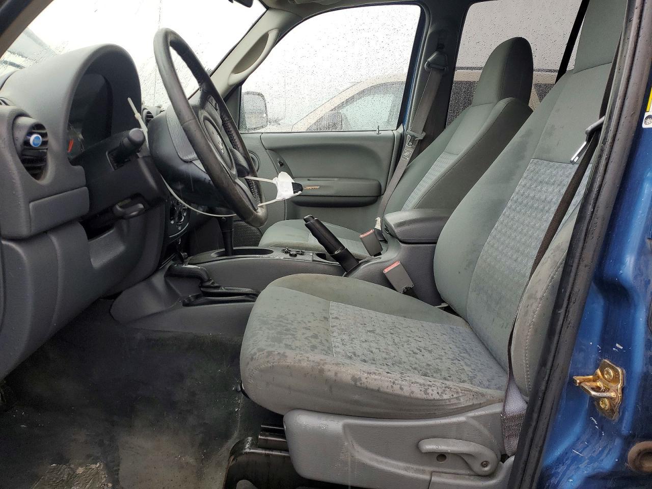 2005 Jeep Liberty Sport