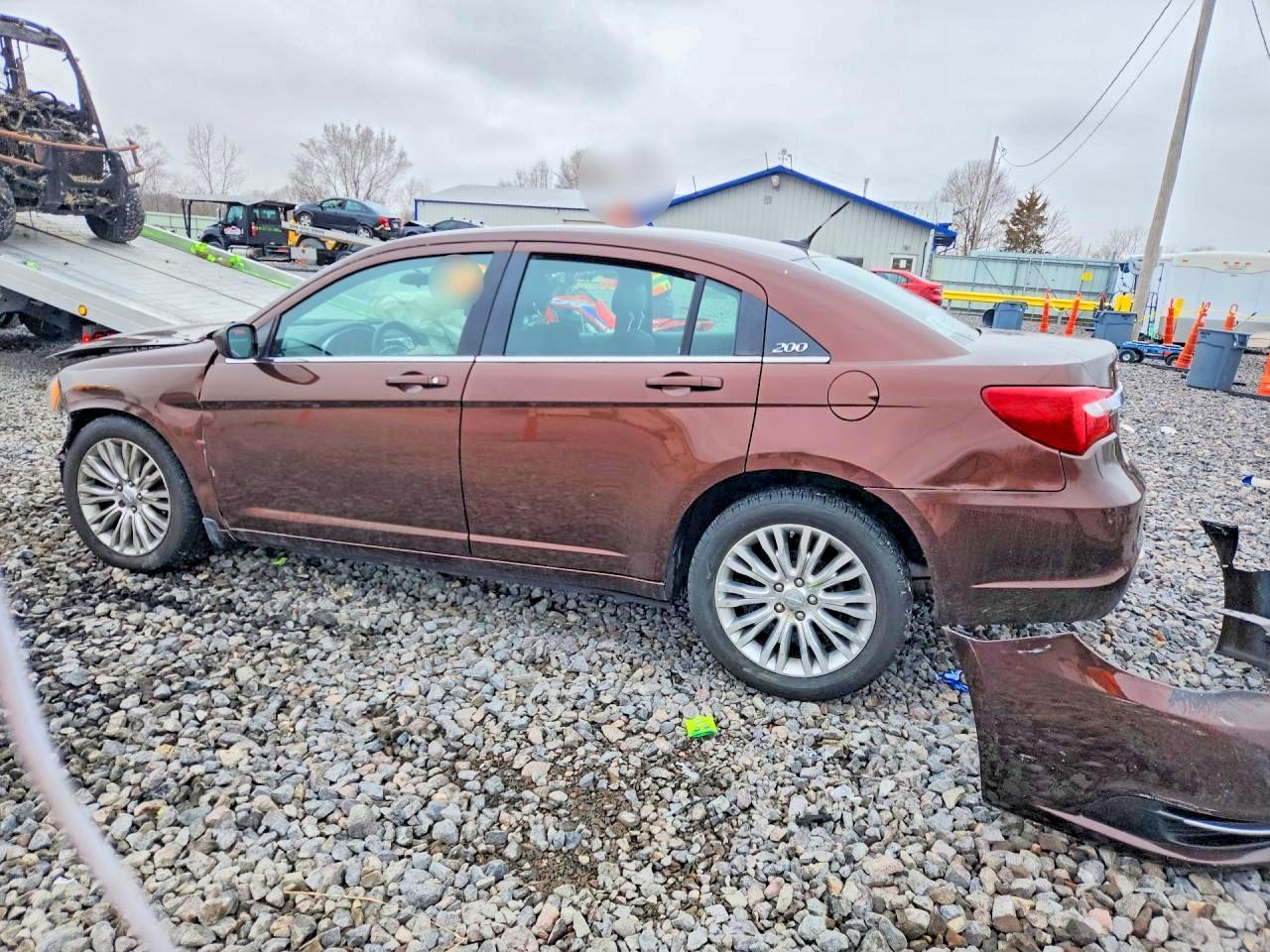 2013 Chrysler 200 lx