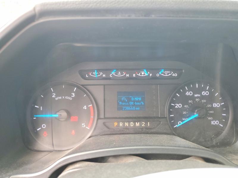 2017 Ford F550 Super Duty Flatbed Truck