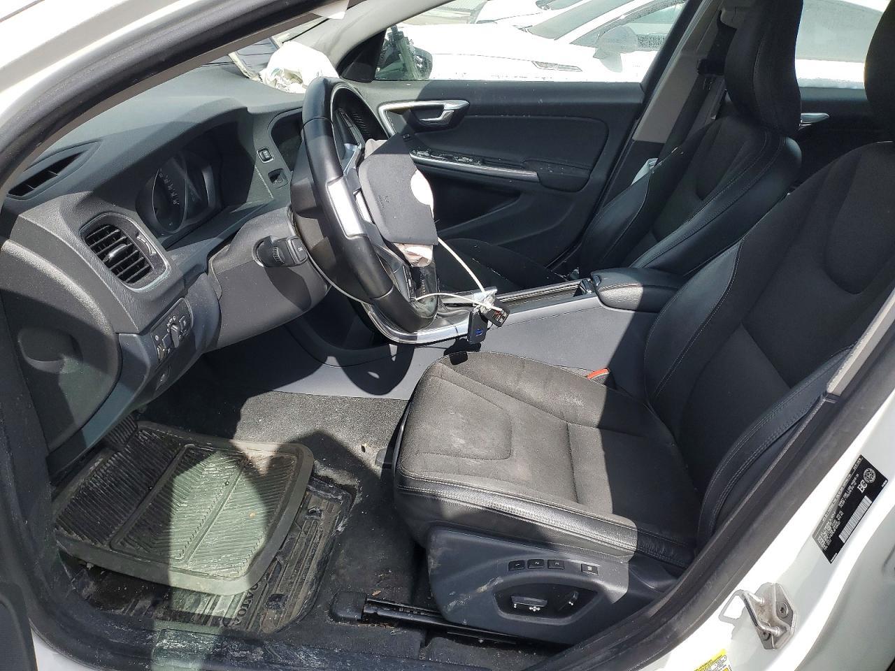 2015 Volvo V60