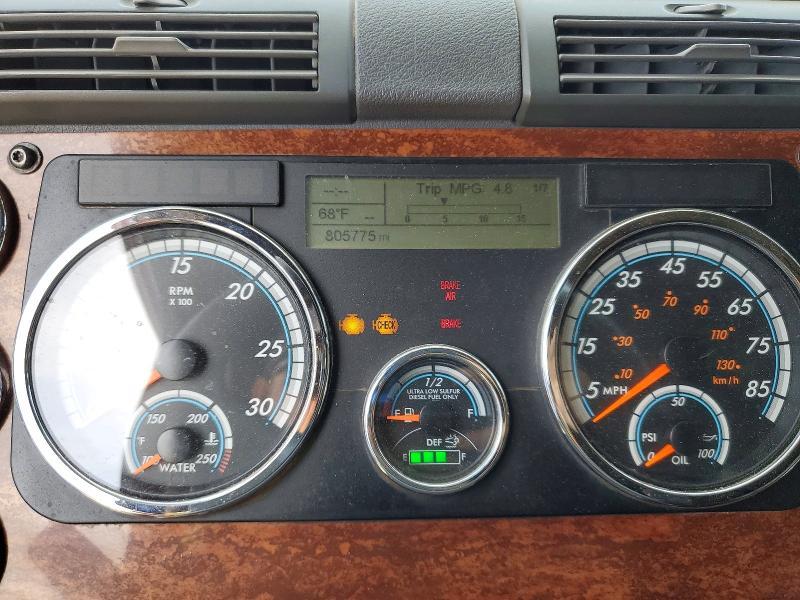 2016 Freigliner 2016 Freightliner Cascadia 125 Semi Truck