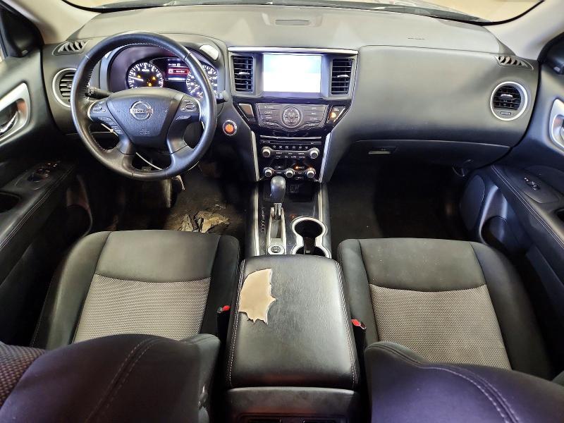 2019 Nissan Pathfinder sv