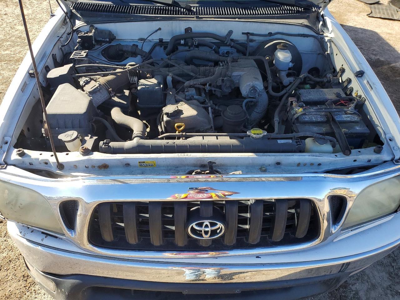 2004 Toyota Tacoma Base