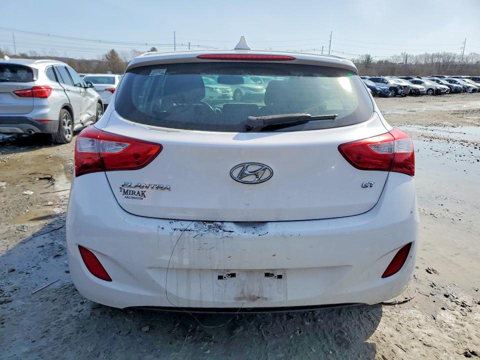 2013 Hyundai Elantra gt Base