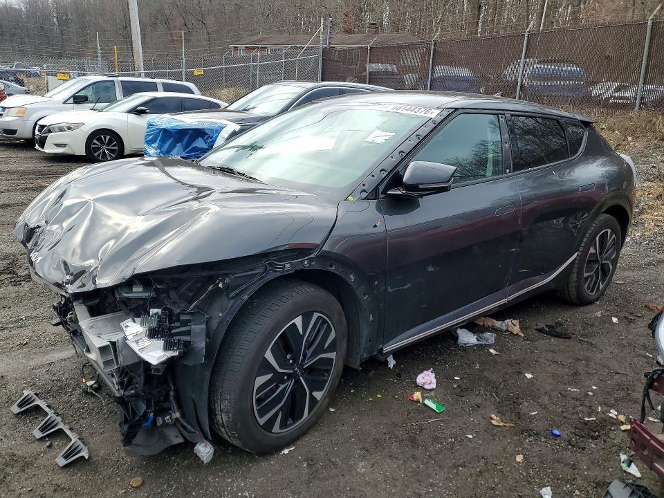 2023 KIA EV6 Wind