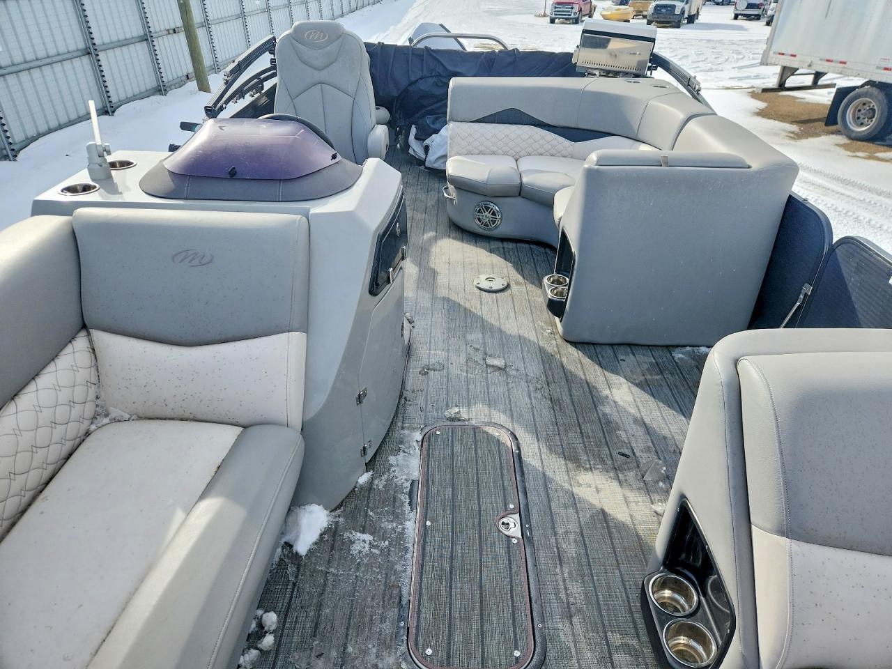 2019 Manitowoc 2019 Manitou Boat-Pontoon Boat