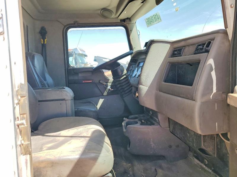 2013 Kenworth T330 BOX Truck
