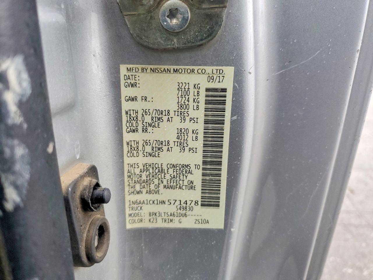2017 Nissan Titan SV