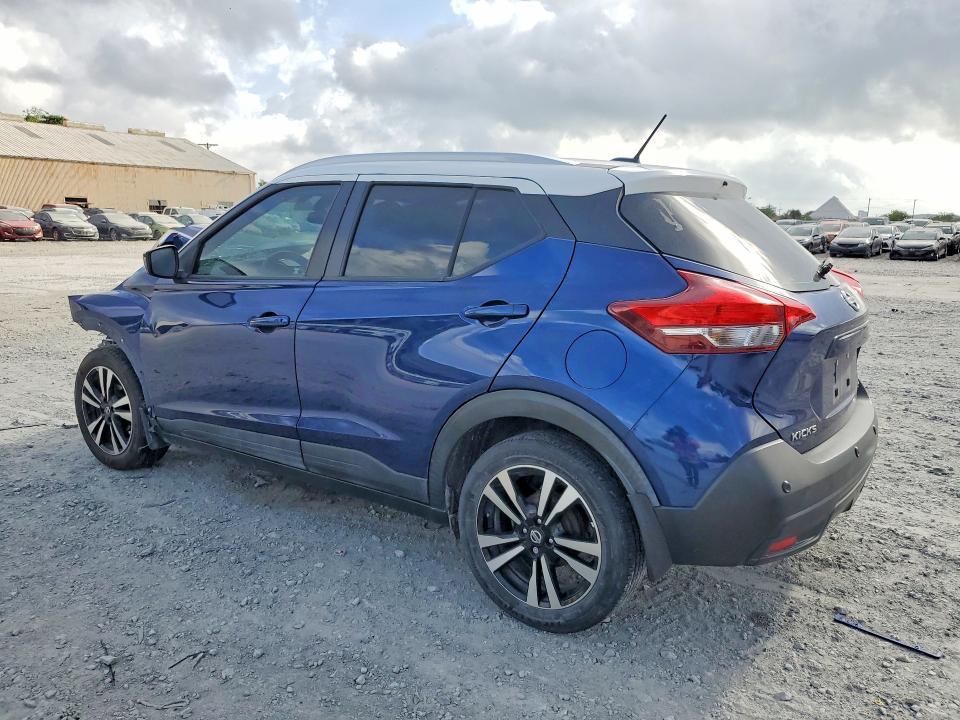 2020 Nissan Kicks sv