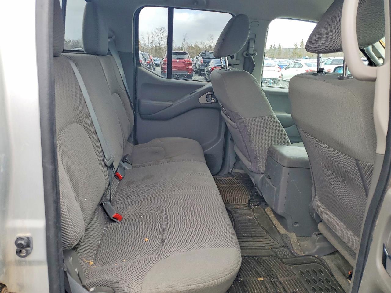 2015 Nissan Frontier SV