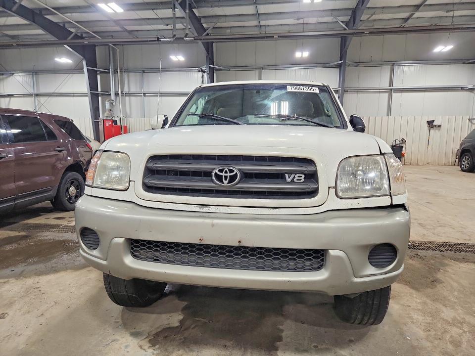 2002 Toyota Sequoia SR5