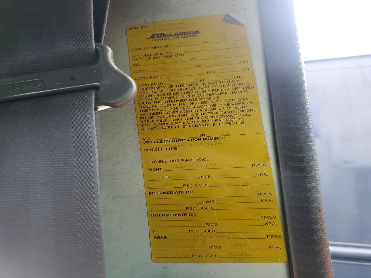 2001 Chevrolet Tilt Master W35042