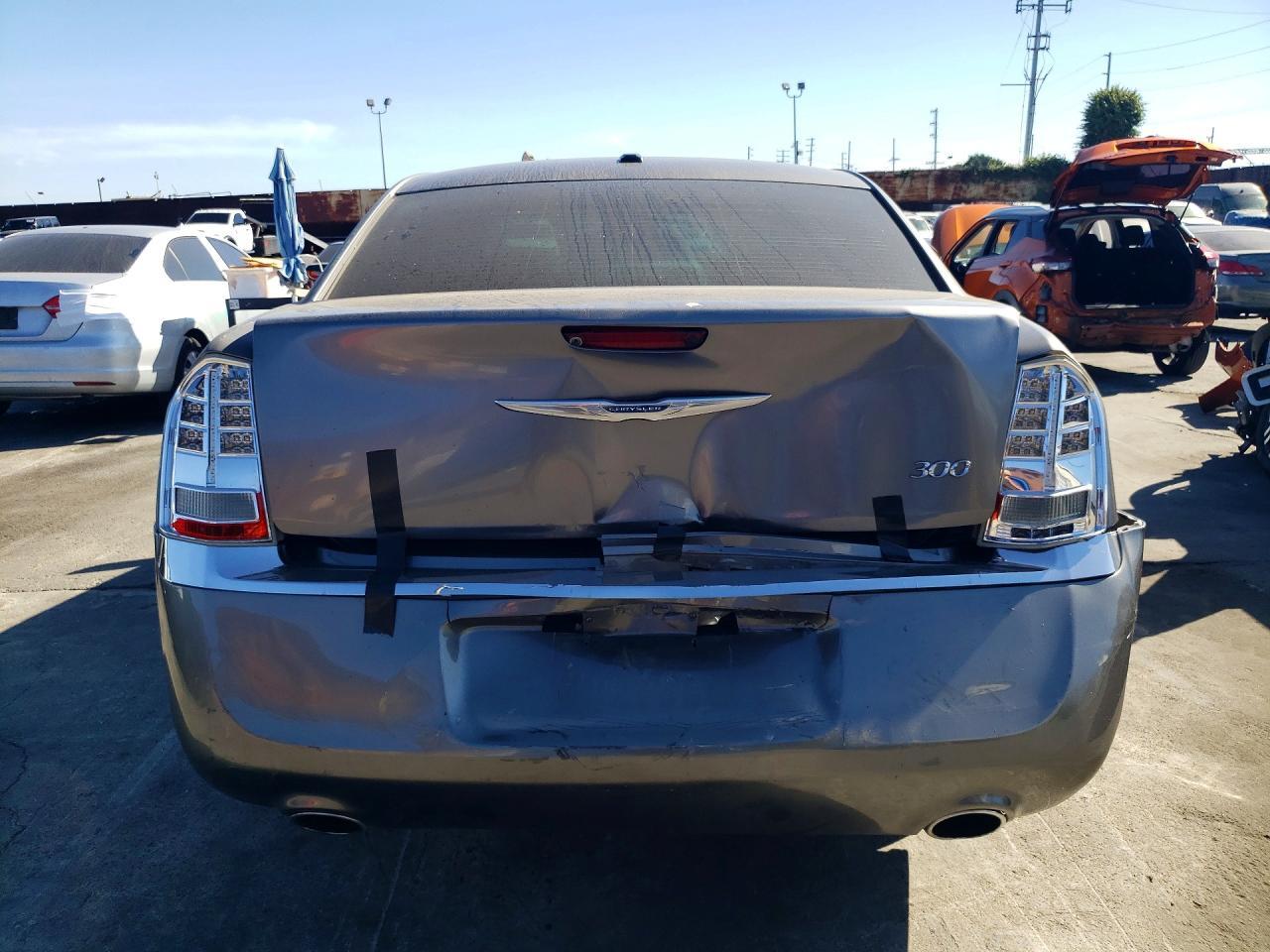 2011 Chrysler 300 Limited