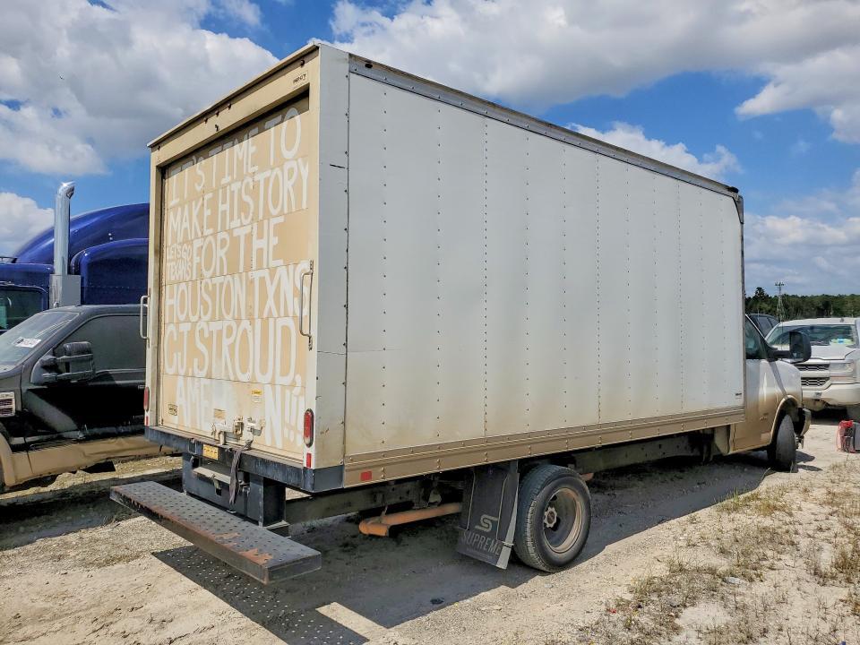 2019 GMC Savana BOX Truck