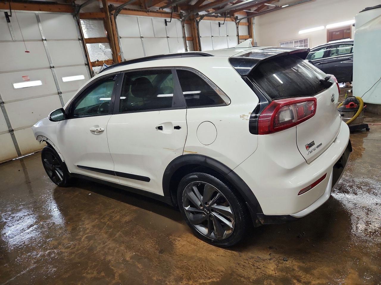 2017 KIA Niro ex