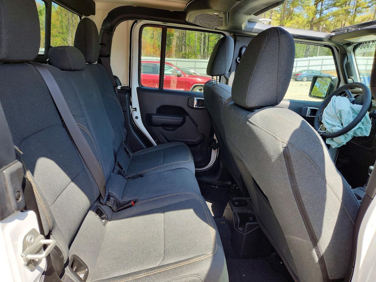 2024 Jeep Gladiator Sport