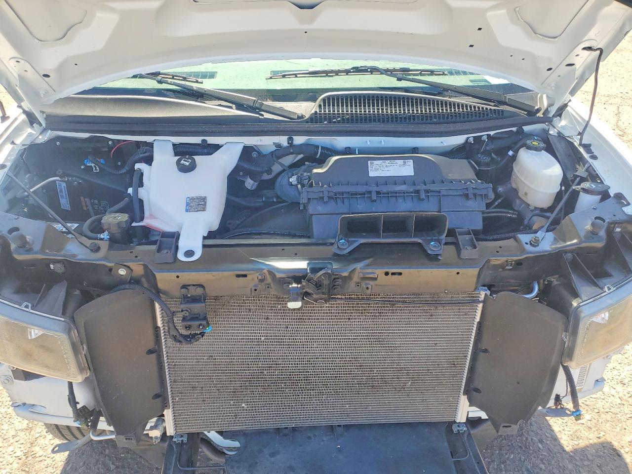 2025 Chevrolet Express G3500 LT
