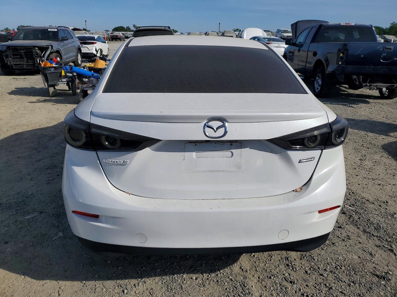 2016 Mazda 3 Sport