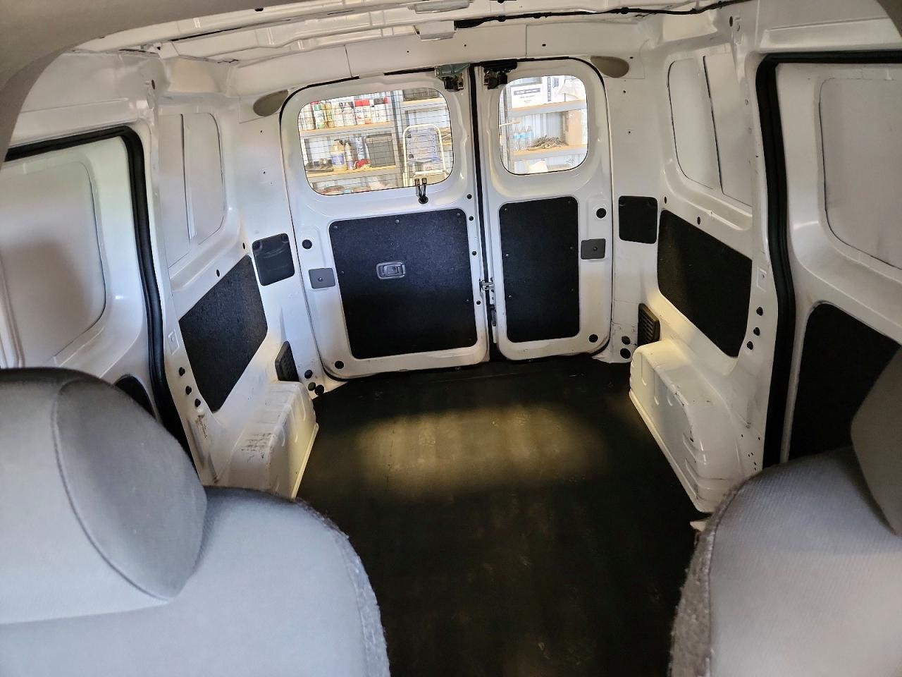2020 Niss NV200