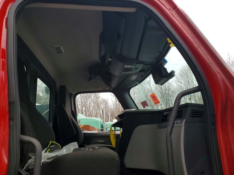 2022 Freigliner 2022 Freightliner Cascadia 126 Semi Truck