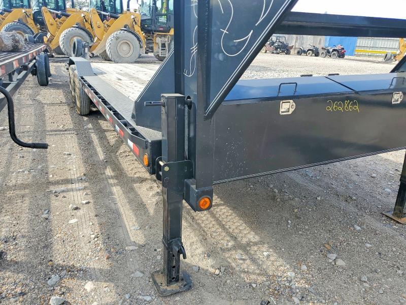 2022 Load Trail Equipment Trailer