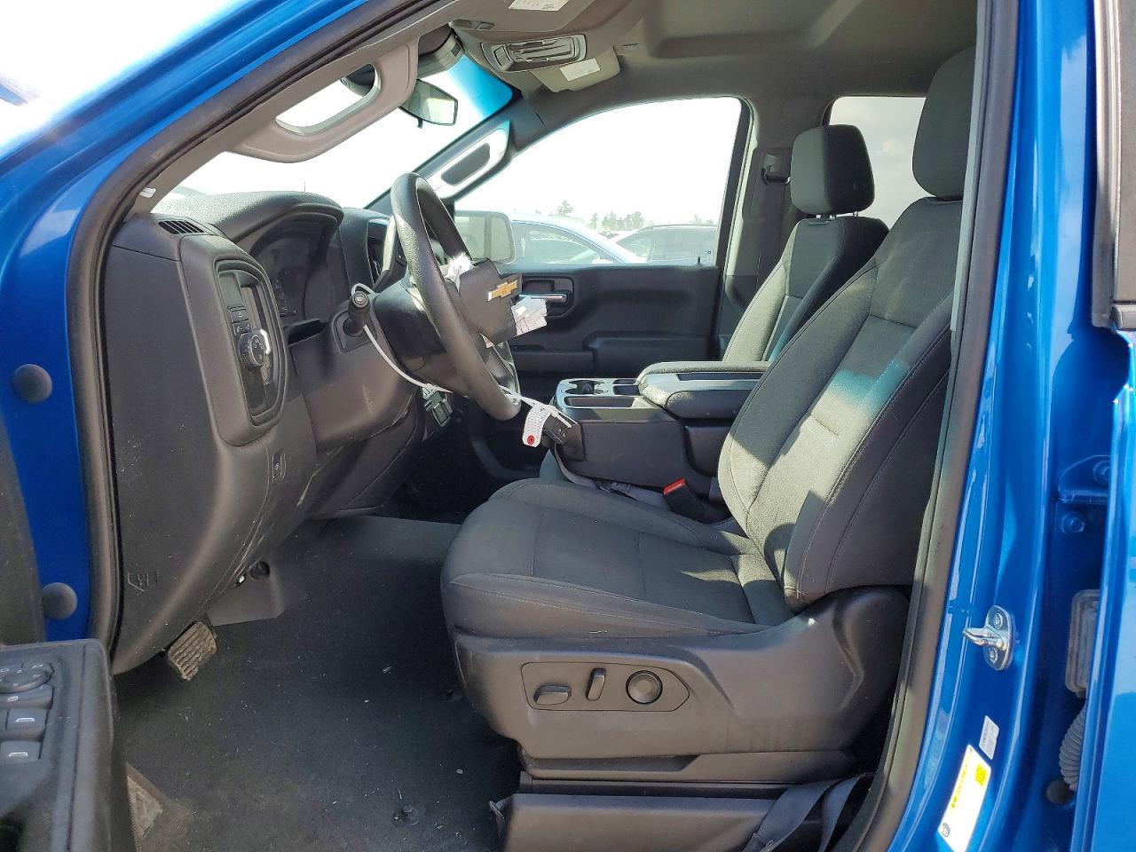 2023 Chevrolet Silverado C1500 Custom