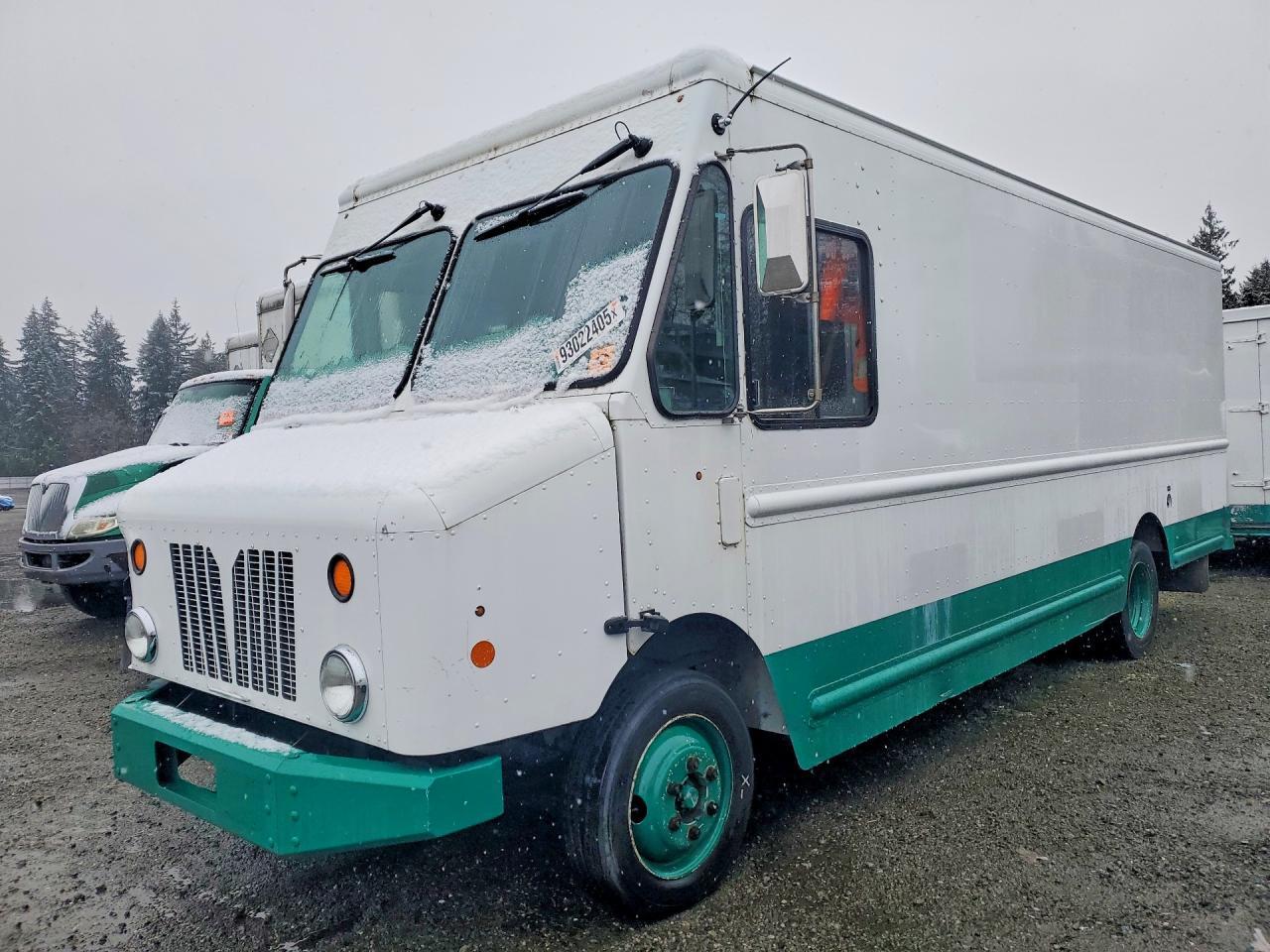 2014 Freightliner MT 45G Delivery Truck