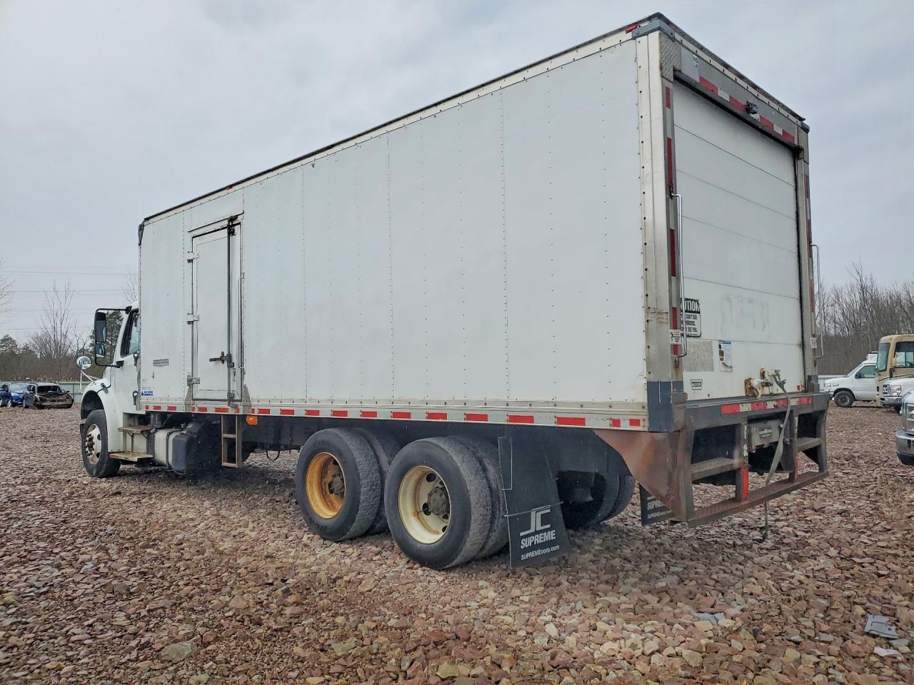 2016 Freigliner 2016 Freightliner Business Class M2 Refrigerated B