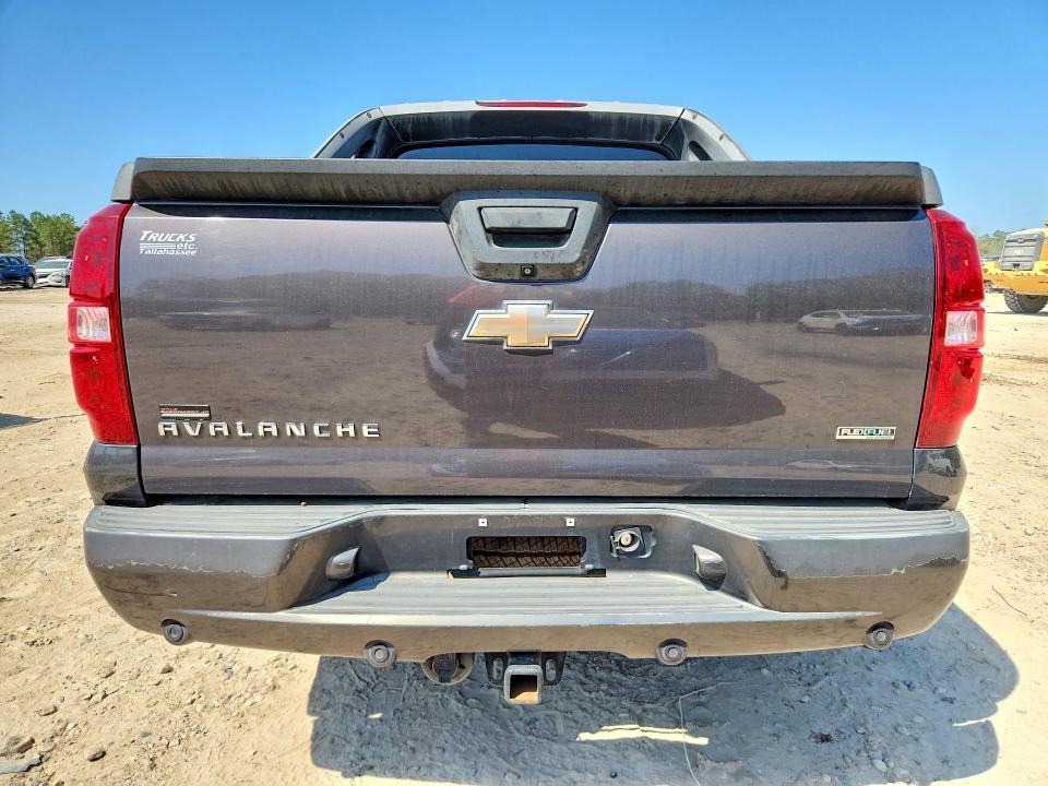 2011 Chevrolet Avalanche LT