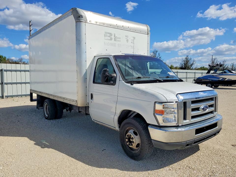 2019 Ford E350 BOX Truck