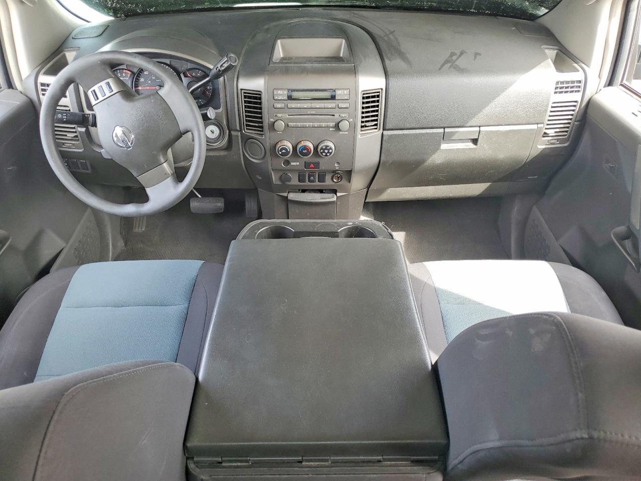 2005 Nissan Titan XE