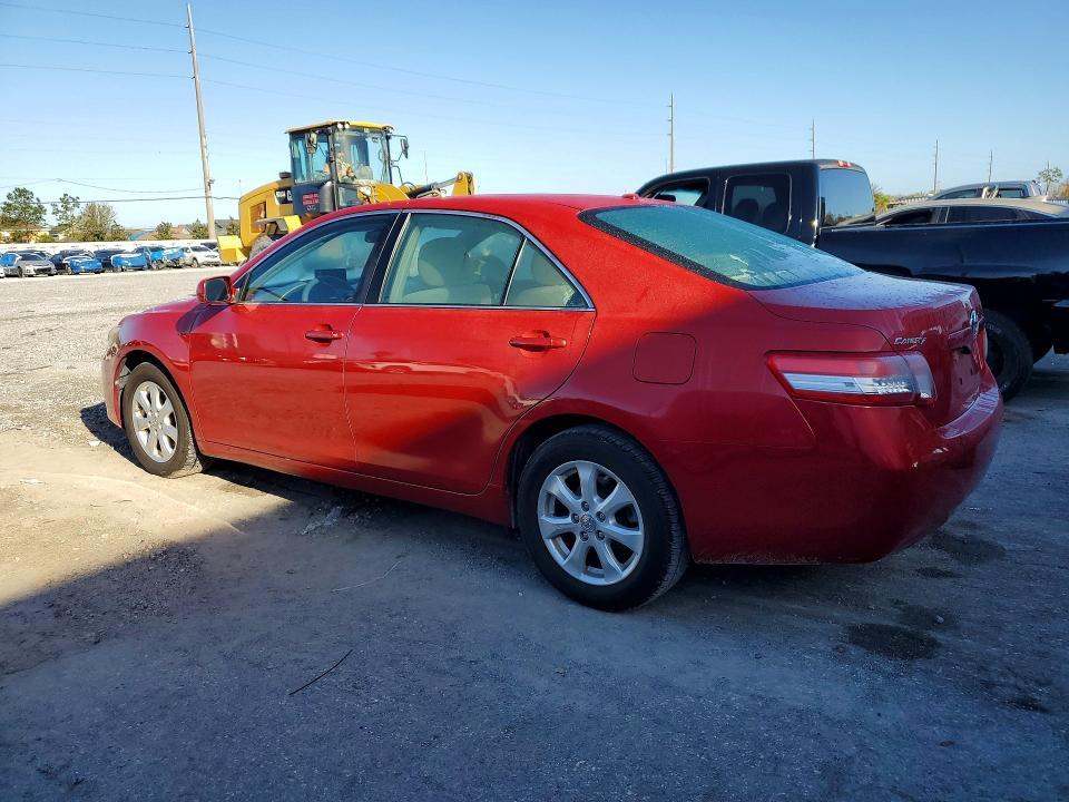 2011 Toyota Camry le