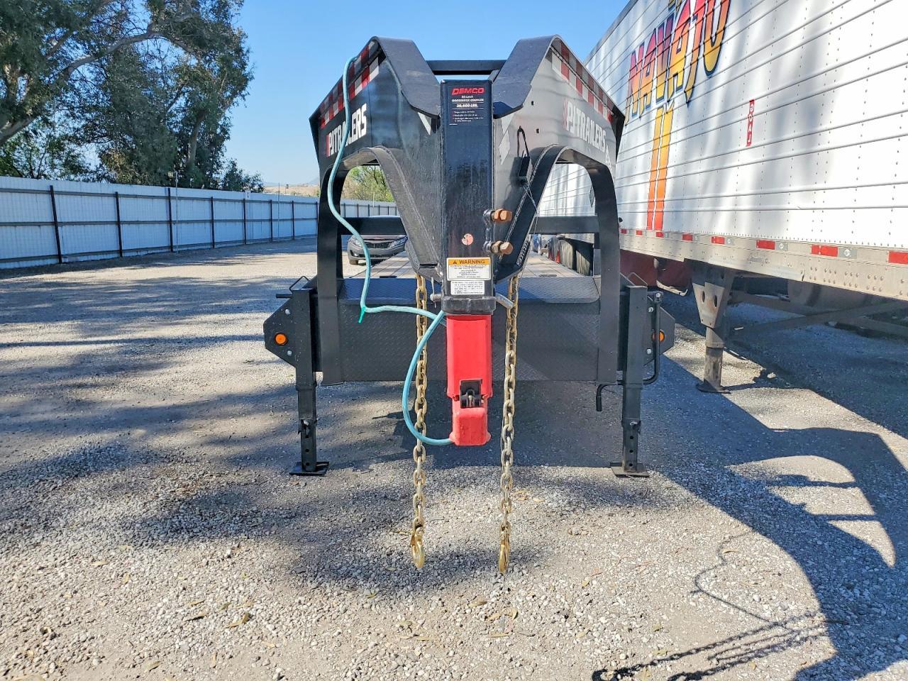 2026 PJ LS402 Equipment Trailer