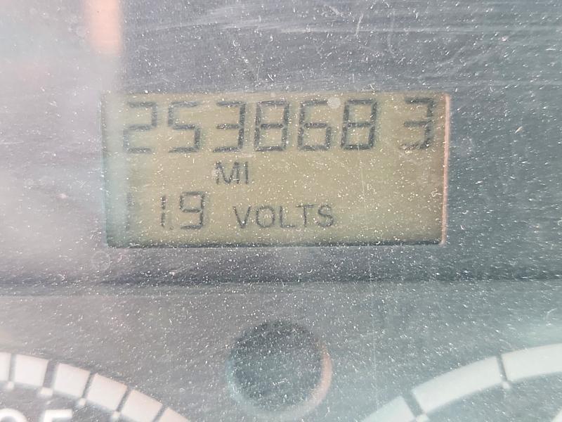 2003 Freigliner 2003 Freightliner Columbia 120