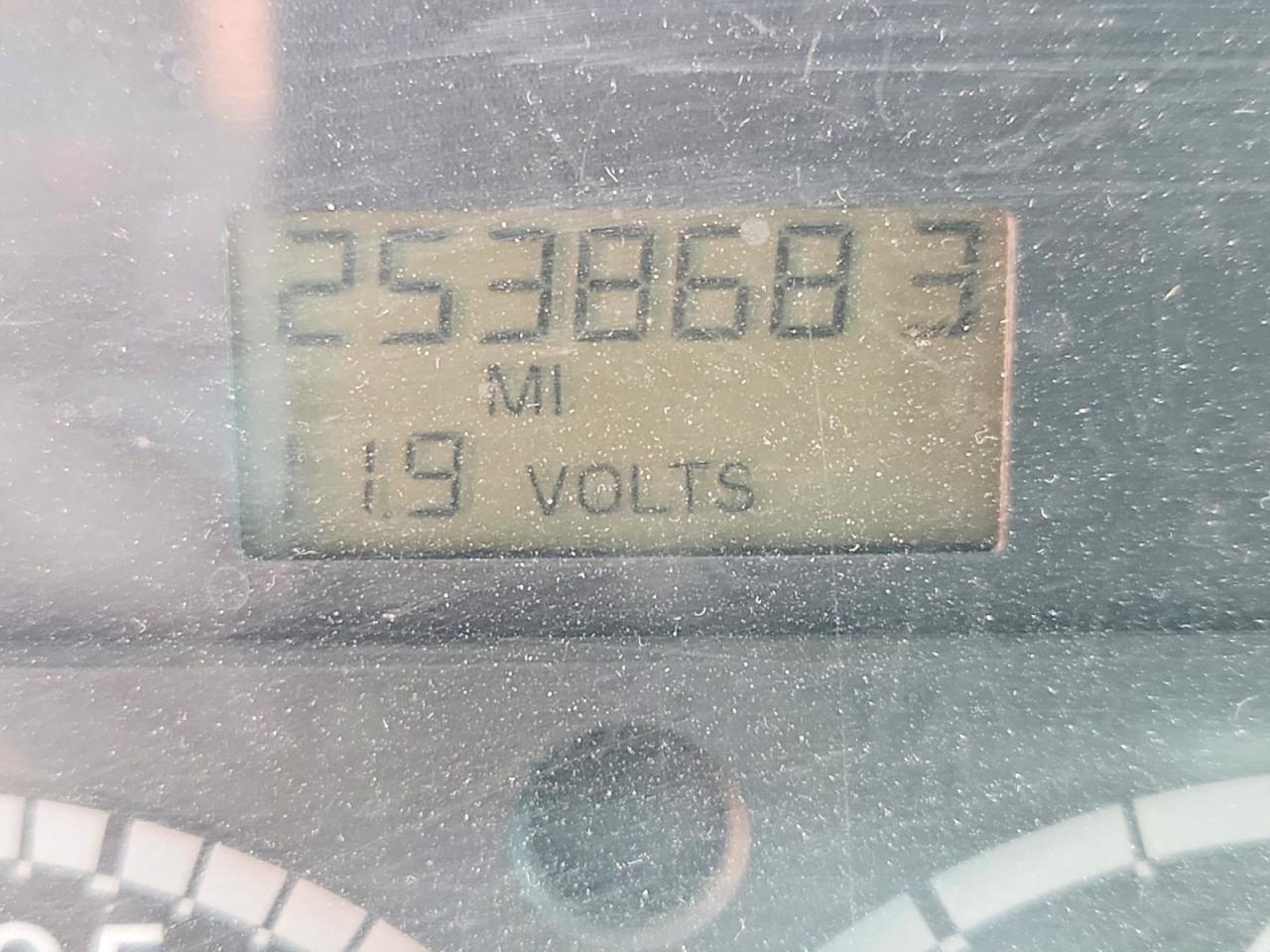 2003 Freigliner 2003 Freightliner Columbia 120