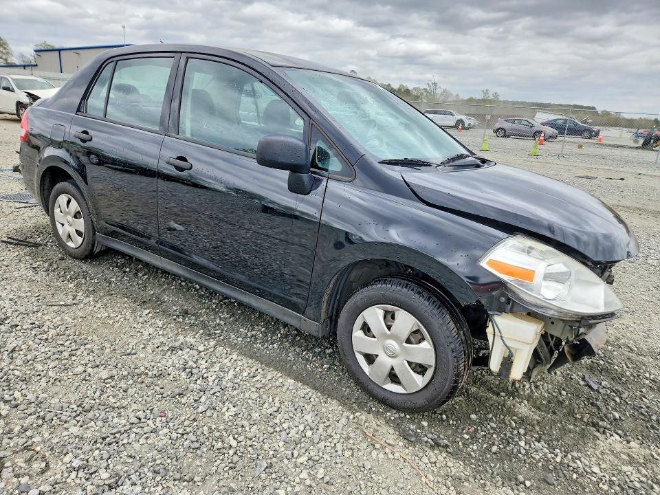 2011 Nissan Versa 1.6 Base