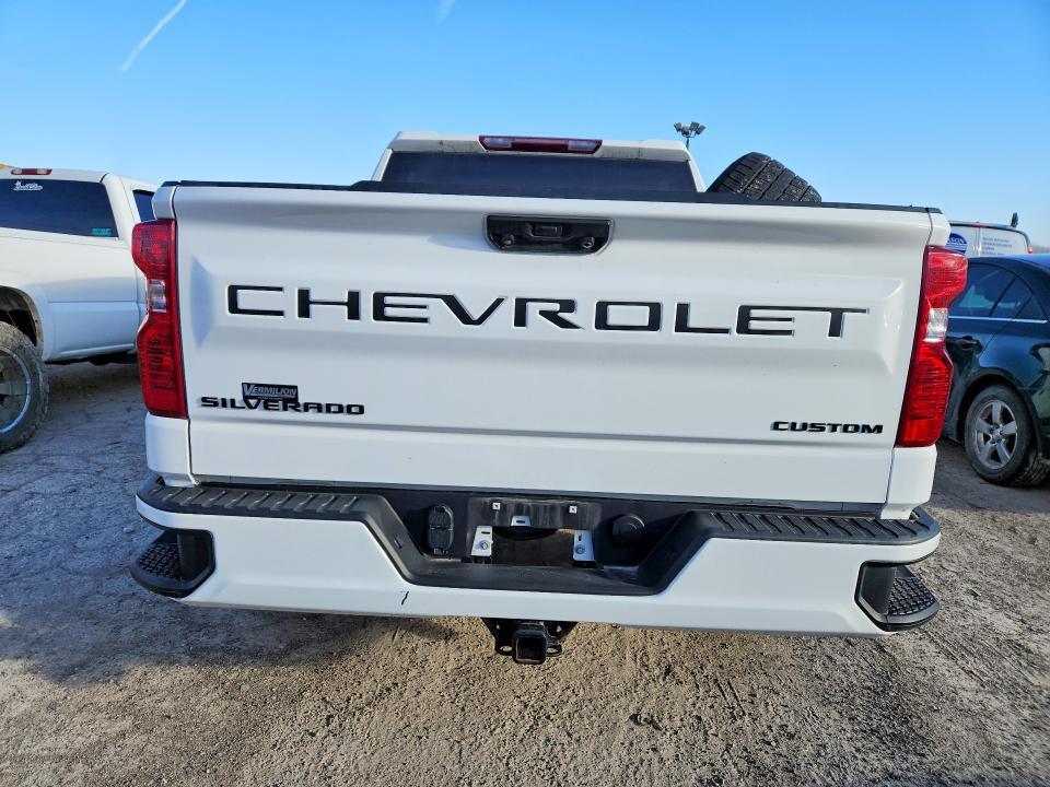 2024 Chevrolet Silverado K1500 Custom