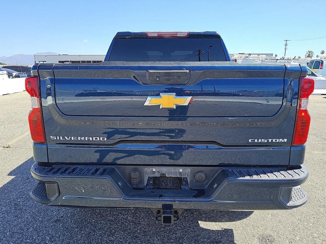 2022 Chevrolet Silverado C1500 Custom