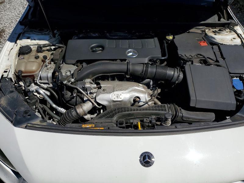 2019 Mercedes-Benz A 220