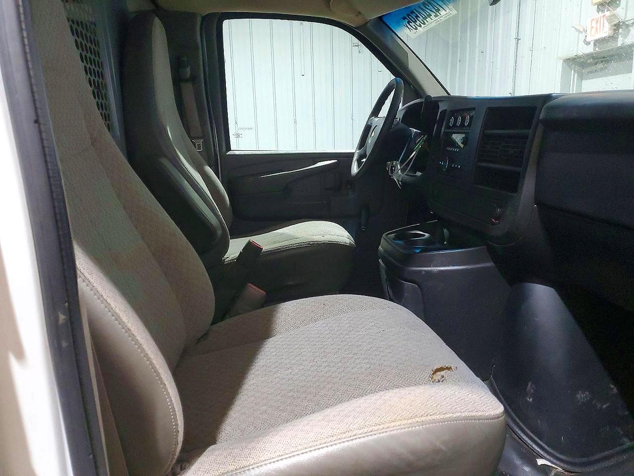 2013 Chev Express G2500