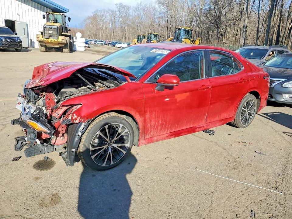 2020 Toyota Camry se