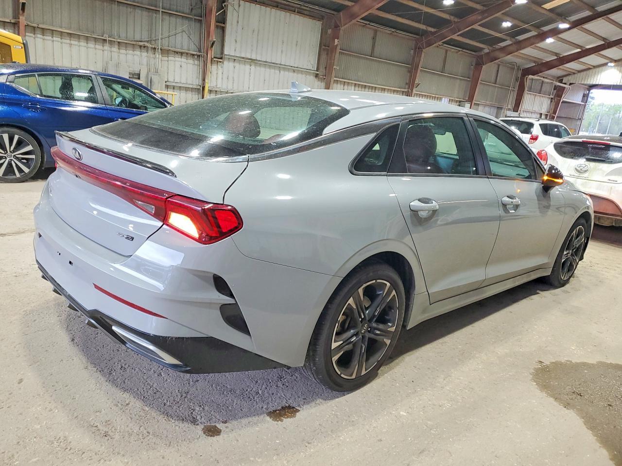 2021 KIA K5 Gt-line