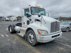 2015 Kenworth T330 Semi Truck