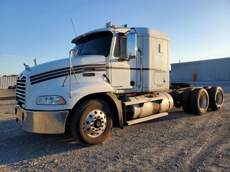 2001 Mack 600 CX600
